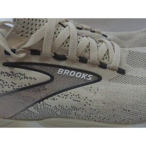 Brooks Glycerin Stealthfit 21 Women's size 10 Running Shoes Coconut 1204101B108